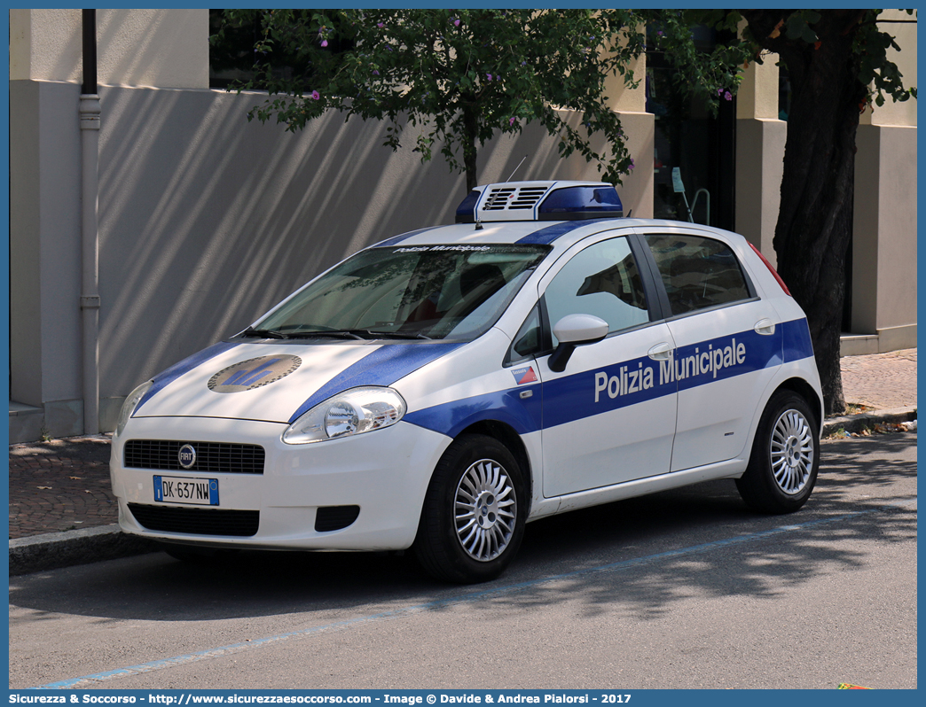 -
Polizia Municipale
Comune di Sassuolo
Fiat Grande Punto
Parole chiave: Polizia;Locale;Municipale;Sassuolo;Fiat;Grande Punto