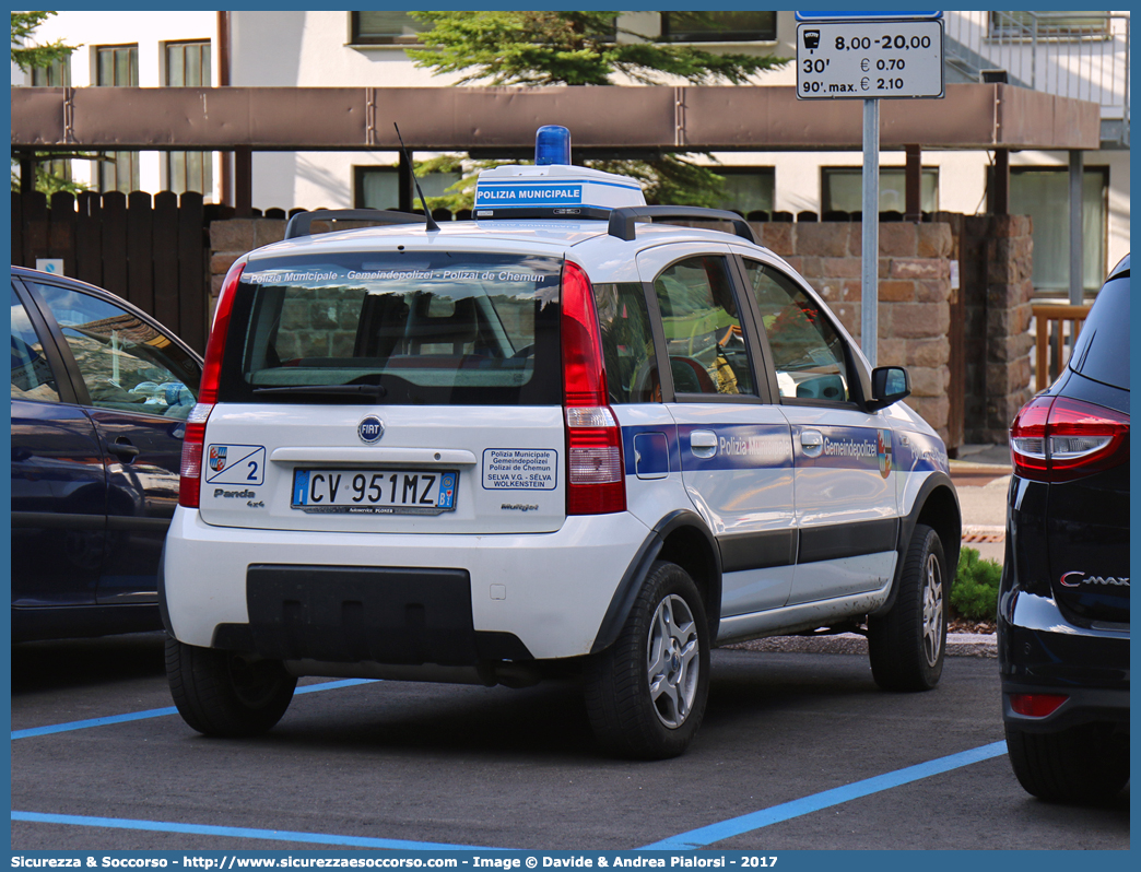 -
Polizia Municipale
Comune di Selva di Val Gardena
Fiat Nuova Panda 4x4 I serie
Parole chiave: Polizia;Locale;Municipale;Gemeindepolizei;De Comun;Selva;Val Gardena;Fiat;Panda;4x4