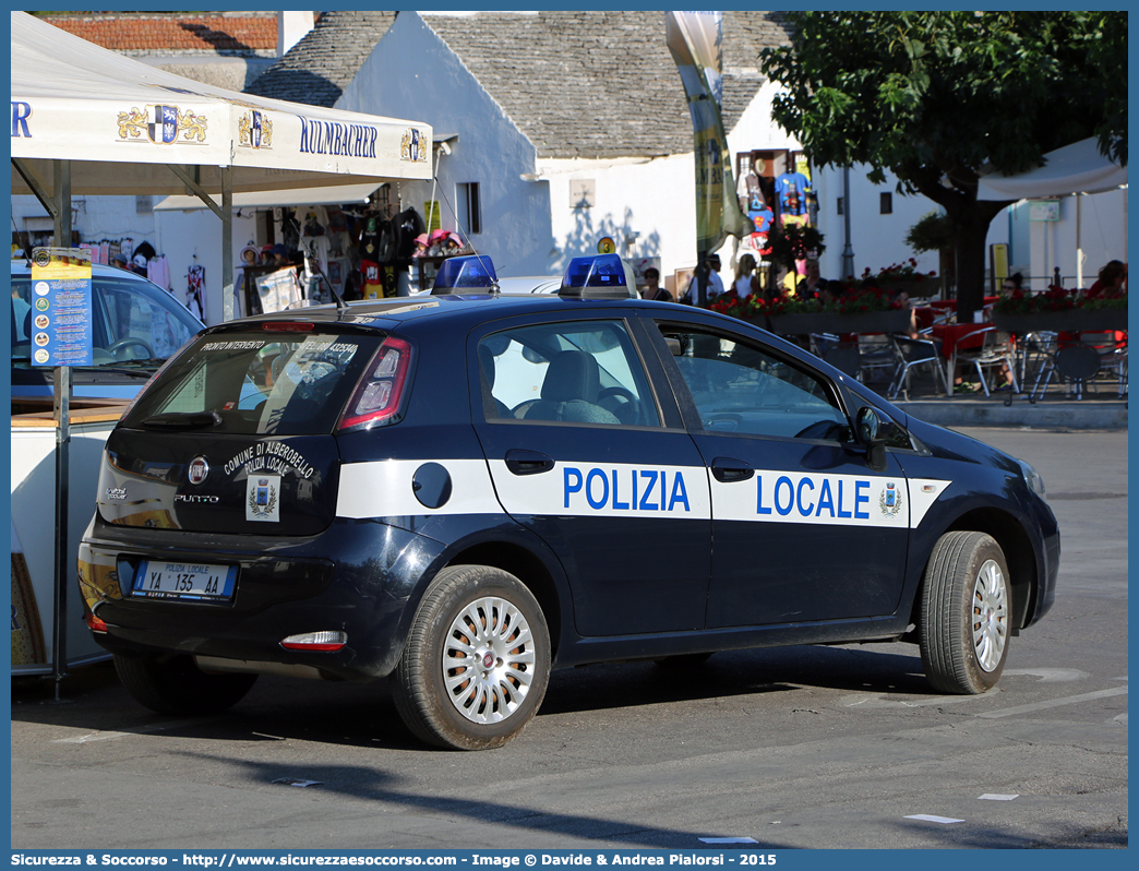 Polizia Locale YA135AA
Polizia Locale
Comune di Alberobello
Fiat Punto Evo
Parole chiave: Polizia;Locale;Municipale;Alberobello;Fiat;Punto