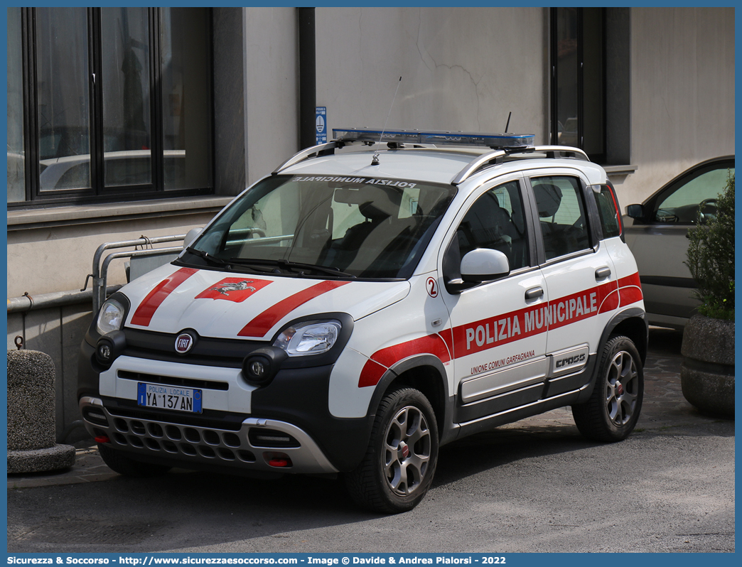 Polizia Locale YA137AN
Polizia Municipale
Unione Comuni Garfagnana
Fiat Nuova Panda Cross II serie
Allestitore Ciabilli S.r.l.
Parole chiave: Polizia;Locale;Municipale;Unione;Comuni;Garfagnana;Fiat;Panda;Cross;4x4;Ciabilli