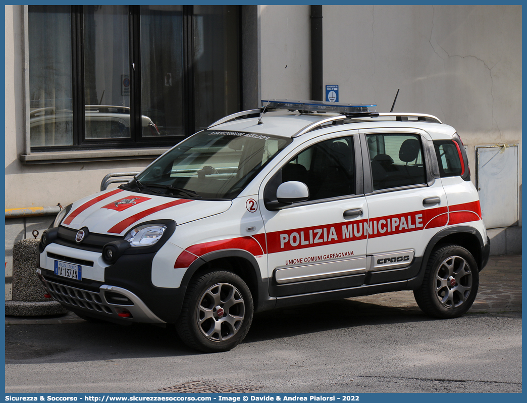 Polizia Locale YA137AN
Polizia Municipale
Unione Comuni Garfagnana
Fiat Nuova Panda Cross II serie
Allestitore Ciabilli S.r.l.
Parole chiave: Polizia;Locale;Municipale;Unione;Comuni;Garfagnana;Fiat;Panda;Cross;4x4;Ciabilli