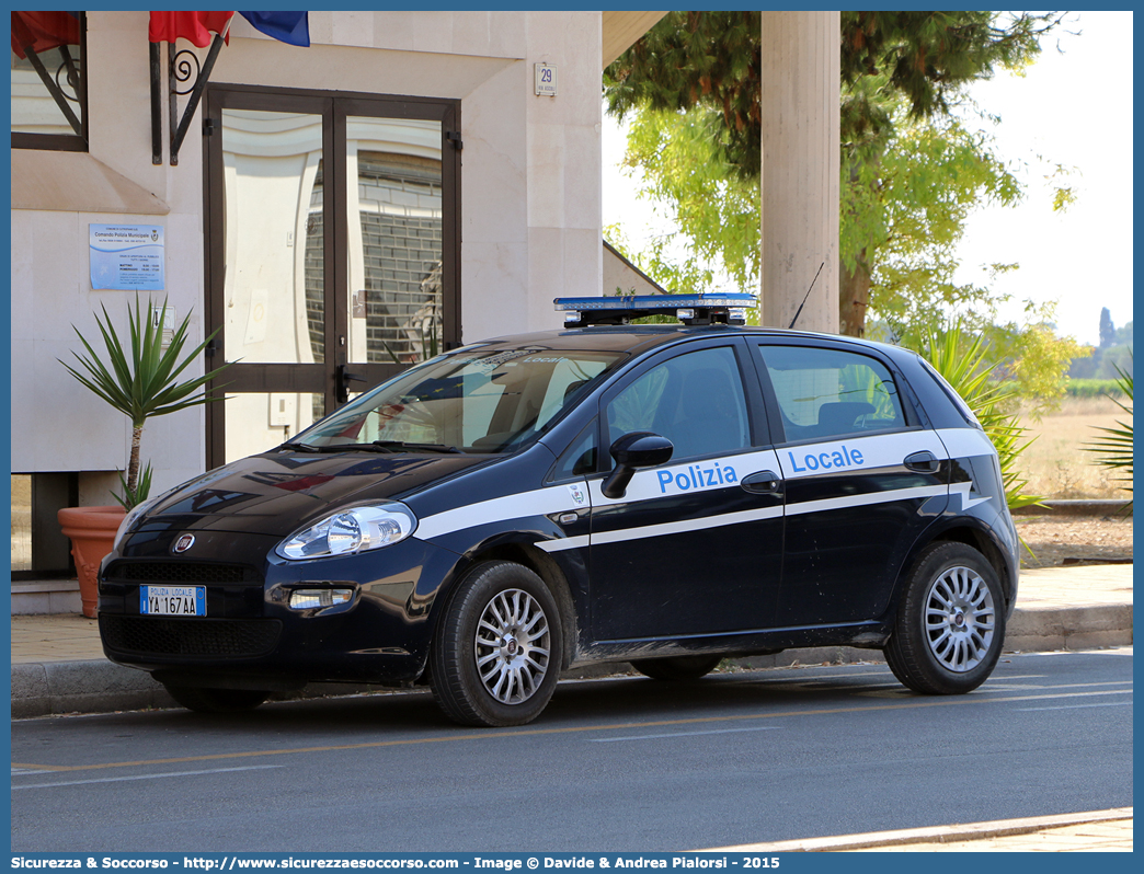 Polizia Locale YA167AA
Polizia Locale
Comune di Cutrofiano
Fiat Punto IV serie
Parole chiave: Polizia;Locale;Municipale;Cutrofiano;Fiat;Punto