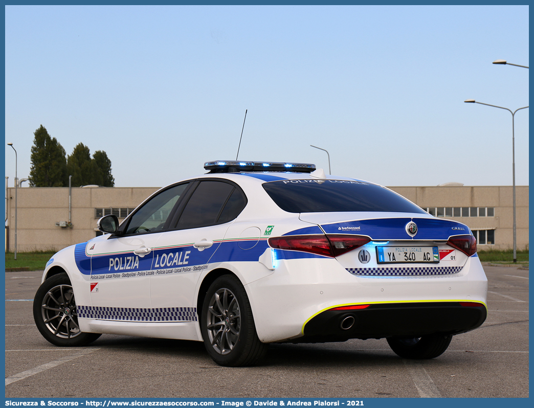 Polizia Locale YA340AG
Polizia Locale
Comune di Molinella
Alfa Romeo Nuova Giulia
Allestitore Bertazzoni S.r.l.
Parole chiave: Polizia;Locale;Municipale;Molinella;Alfa Romeo;Nuova Giulia;Bertazzoni