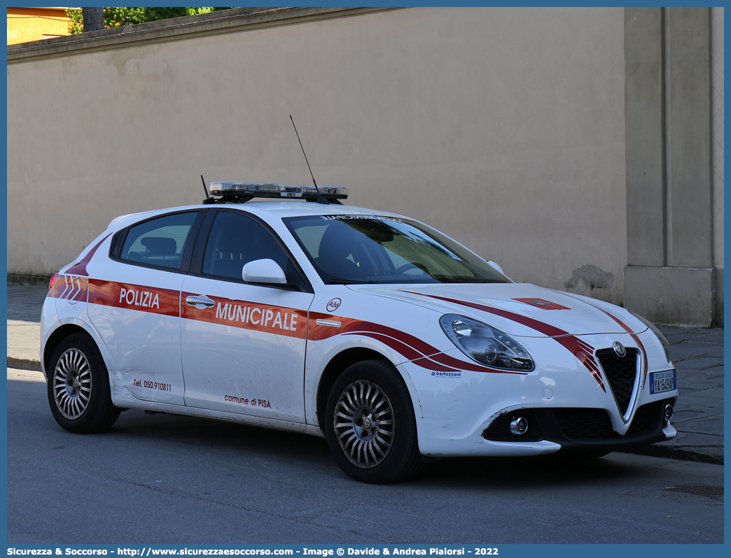 Polizia Locale YA649AP
Polizia Municipale
Comune di Pisa
Alfa Romeo Nuova Giulietta
I serie II restyling
Allestitore Bertazzoni S.r.l.
Parole chiave: PL;P.L.;PM;P.M.;Polizia;Locale;Municipale;Pisa;Alfa;Romeo;Nuova;Giulietta;Bertazzoni