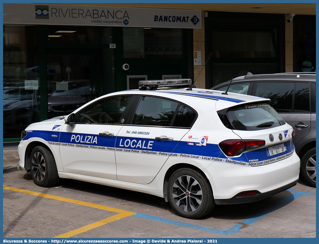 Polizia Locale YA677AP
Polizia Municipale
Comune di Sissa Trecasali
Fiat Nuova Tipo 5Porte
Allestitore Bertazzoni S.r.l.
Parole chiave: Polizia;Locale;Municipale;Sissa;Trecasali;Fiat;Tipo;5Porte;Bertazzoni