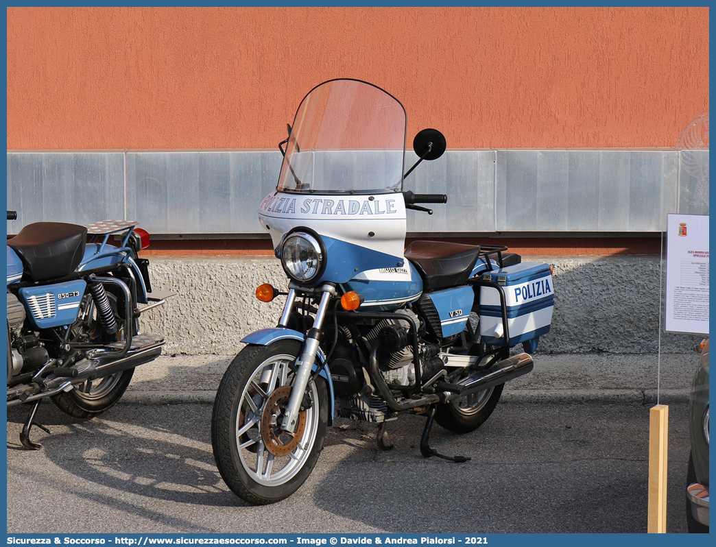 Polizia 62520
Polizia di Stato
Polizia Stradale
Moto Guzzi V50 I
Parole chiave: Polizia di Stato;Polizia;PS;Polizia Stradale;Moto;Guzzi;V50