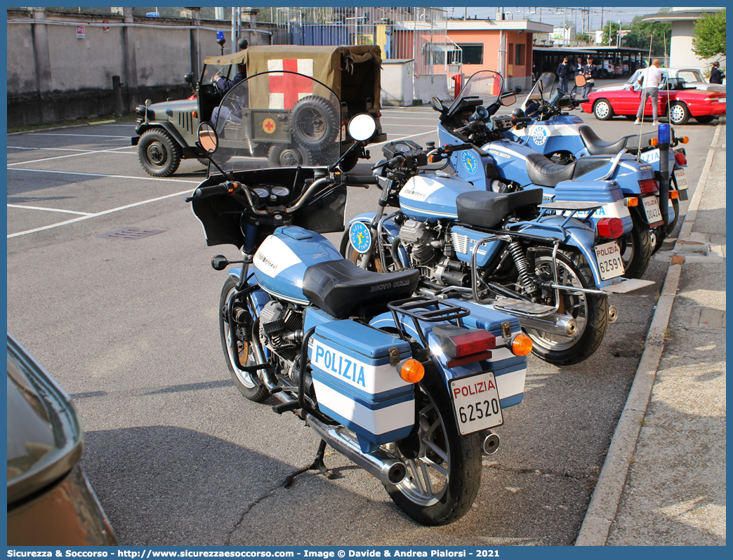 Polizia 62520
Polizia di Stato
Polizia Stradale
Moto Guzzi V50 I
Parole chiave: Polizia di Stato;Polizia;PS;Polizia Stradale;Moto;Guzzi;V50