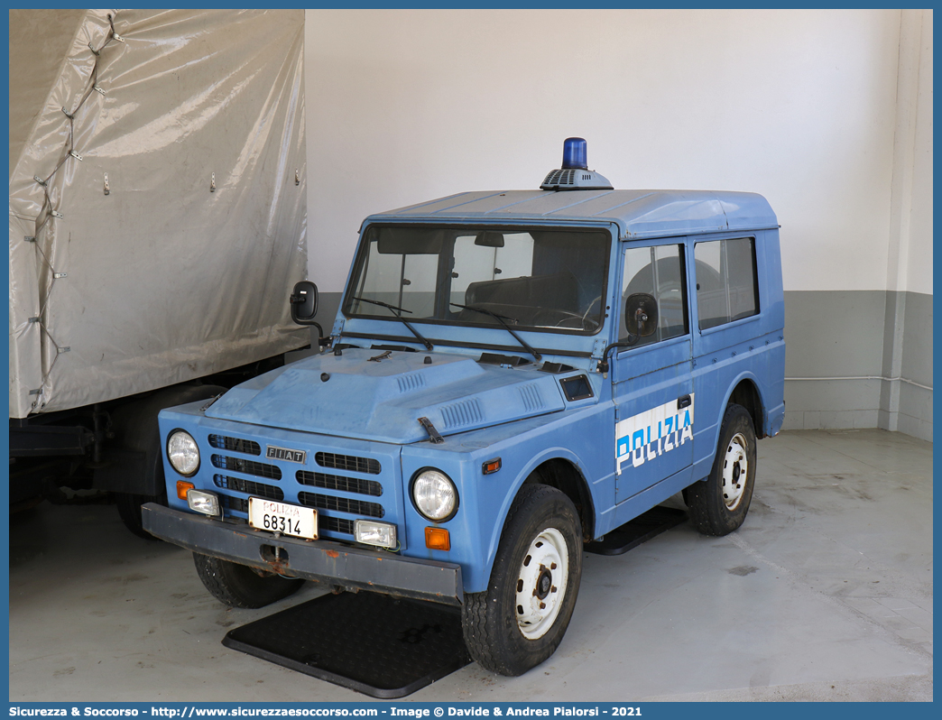 Polizia 68314
Polizia di Stato
Fiat Nuova Campagnola HTL
Parole chiave: PS;P.S.;Polizia;Polizia di Stato;Fiat;Campagnola