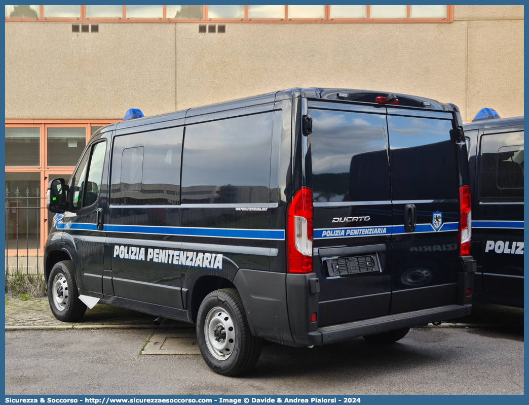 -
Polizia Penitenziaria
Fiat Ducato III serie III restyling
Allestitore Focaccia Group S.r.l.
Parole chiave: PolPen;Pol.Pen.;AdiC;A.diC.;Agenti;di;Custodia;Polizia;Penitenziaria;Fiat;Ducato;Focaccia