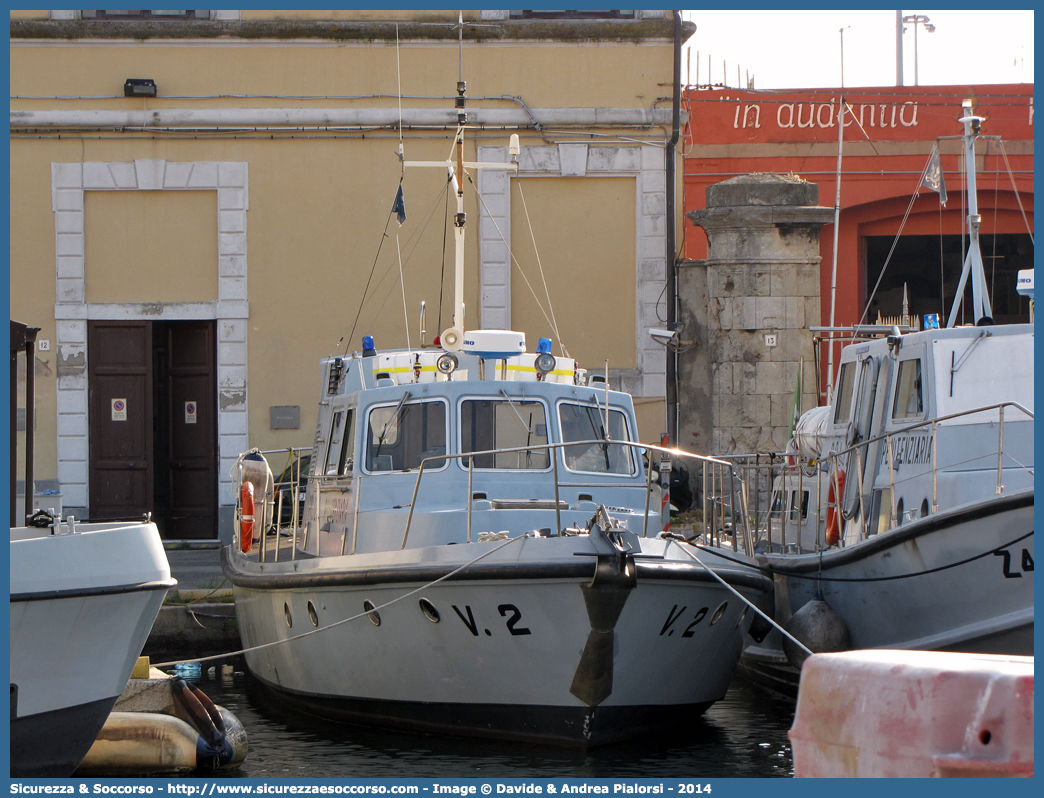 V2
Polizia Penitenziaria
Servizio Navale
Motovedetta Classe V
Parole chiave: PolPen;AdiC;Agenti;Custodia;Polizia;Penitenziaria;Servizio;Navale;Motovedetta;Classe;V