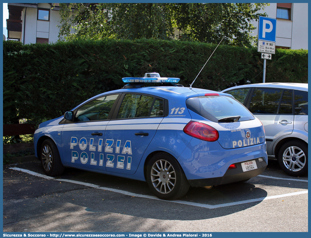 Polizia H8564
Polizia di Stato
Questura di Bolzano
Squadra Volante
Fiat Nuova Bravo
Parole chiave: Polizia di Stato;Polizia;PS;Squadra;Volante;Questura di Bolzano;Bolzano;Fiat;Bravo