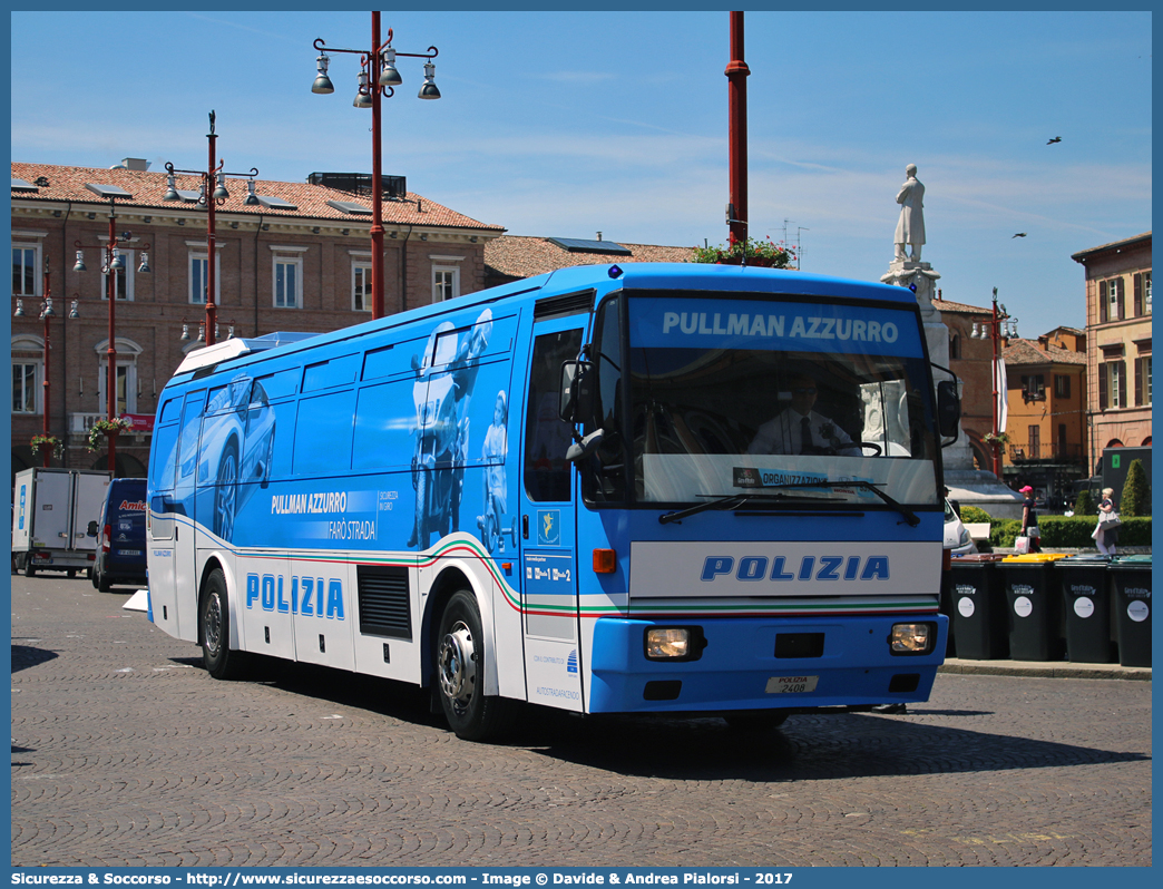 Polizia B2408
Polizia di Stato
Polizia Stradale
Iveco 370SE "Pullman Azzurro"
(I variante)
Parole chiave: Polizia;Stato;Polizia di Stato;Stradale;Iveco;370SE;Pullman Azzurro