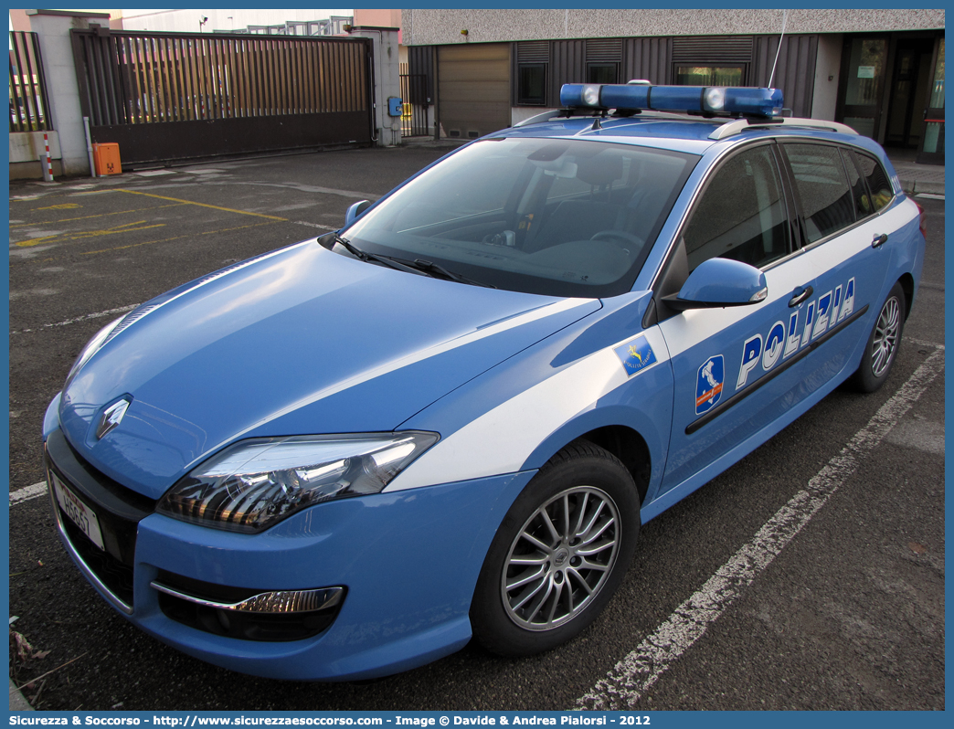 Polizia H5657
Polizia di Stato
Polizia Stradale
Autostrade per l'Italia S.p.A.
Renault Laguna SporTour restyling
Allestitore Focaccia Group S.r.l.
Parole chiave: Polizia di Stato;Polizia Stradale;Autostrade per l&#039;Italia S.p.A.;Autostrade S.p.A.;Autostrade;Italia;Renault;Laguna;Sportour;Focaccia