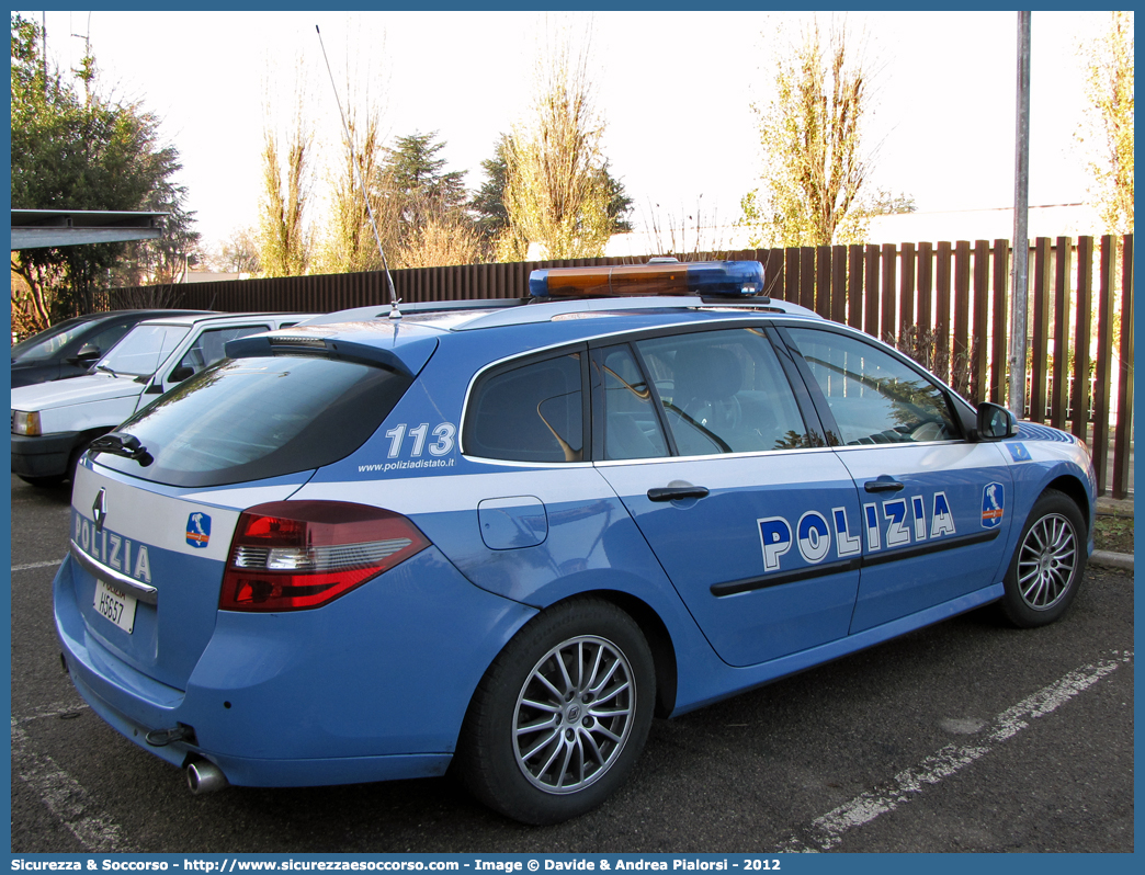 Polizia H5657
Polizia di Stato
Polizia Stradale
Autostrade per l'Italia S.p.A.
Renault Laguna SporTour restyling
Allestitore Focaccia Group S.r.l.
Parole chiave: Polizia di Stato;Polizia Stradale;Autostrade per l&#039;Italia S.p.A.;Autostrade S.p.A.;Autostrade;Italia;Renault;Laguna;Sportour;Focaccia