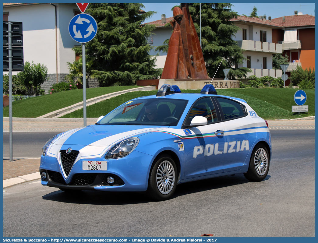 Polizia M2807
Polizia di Stato
Polizia Stradale
Alfa Romeo Nuova Giulietta
I serie II restyling
(I fornitura)
Parole chiave: PS;P.S.;Polizia;di;Stato;Stradale;Alfa;Romeo;Nuova;Giulietta