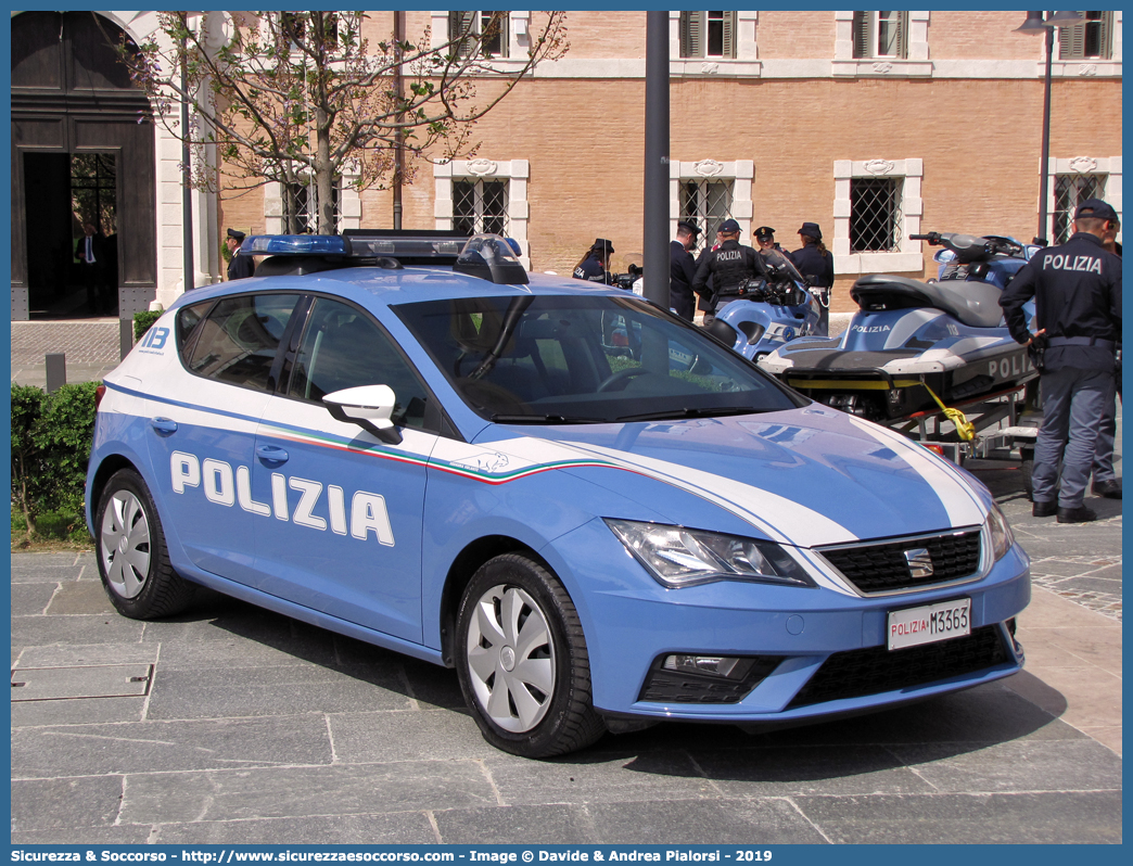 Polizia M3363
Polizia di Stato 
Squadra Volante
Seat Leon III serie
Allestitore Nuova Carrozzeria Torinese S.r.l.
Parole chiave: PS;P.S.;Polizia;di;Stato;Squadra;Volante;Seat;Leon;nct;nuova;carrozzeria;torinese