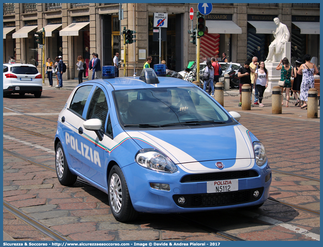 Polizia N5112
Polizia di Stato
Fiat Punto IV serie
Allestitore Nuova Carrozzeria Torinese S.r.l.
Parole chiave: PS;P.S.;Polizia;di;Stato;Fiat;Punto;Nct;Nuova;Carrozzeria;Torinese