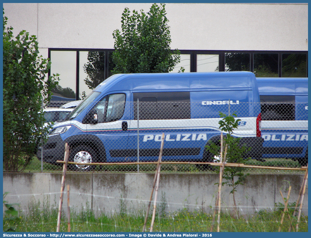 -
Polizia di Stato
Servizio Cinofili
Fiat Ducato III serie restyling
Allestitore Focaccia Group S.r.l.
Parole chiave: PS;P.S.;Polizia;di;Stato;Pubblica;Sicurezza;Servizio;Cinofili;Fiat;X290