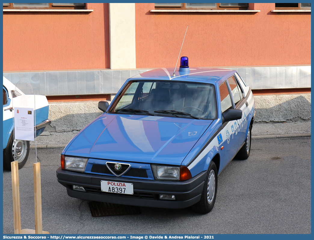 Polizia A8397
Polizia di Stato
Polizia Stradale
Alfa Romeo 75 II serie
Parole chiave: Polizia di Stato;Polizia;PS;Polizia Stradale;Alfa Romeo;75 II serie;A8397