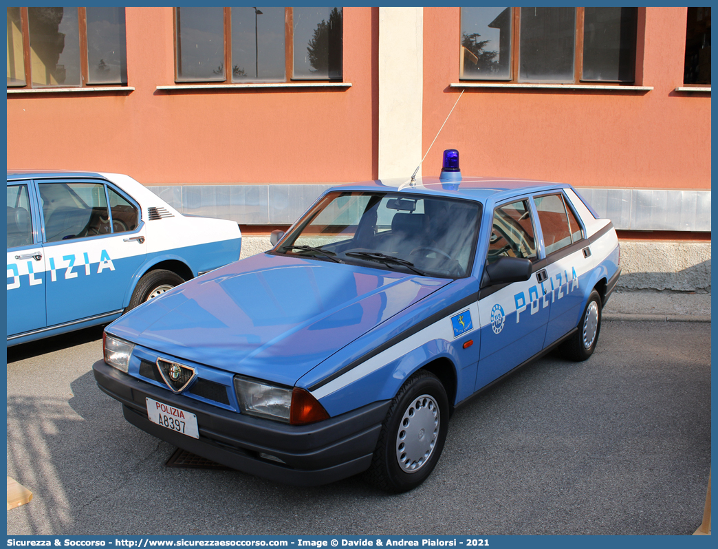 Polizia A8397
Polizia di Stato
Polizia Stradale
Alfa Romeo 75 II serie
Parole chiave: Polizia di Stato;Polizia;PS;Polizia Stradale;Alfa Romeo;75 II serie;A8397