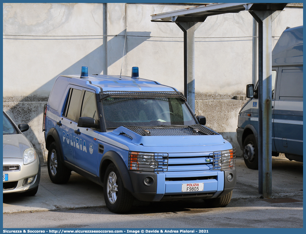 Polizia F9805
Polizia di Stato
Reparto Mobile
Land Rover Discovery 3
Allestitore Carrozzeria Marazzi S.p.A.
Parole chiave: PS;P.S.;Polizia di Stato;Reparto;Mobile;Ordine;Pubblico;Land Rover;Discovery;3;Marazzi