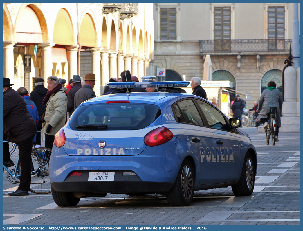 Polizia H8017
Polizia di Stato
Squadra Volante
Fiat Nuova Bravo
(III fornitura)
Parole chiave: PS;P.S.;Polizia;Polizia di Stato;Squadra;Volante;Fiat;Nuova;Bravo