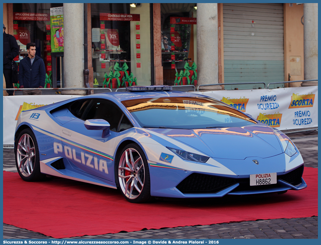 Polizia H8862
Polizia di Stato
Polizia Stradale
Lamborghini Huracán LP 610-4
Parole chiave: PS;P.S.;Polizia;di;Stato;Stradale;Lamborghini;Huracán;LP 610-4