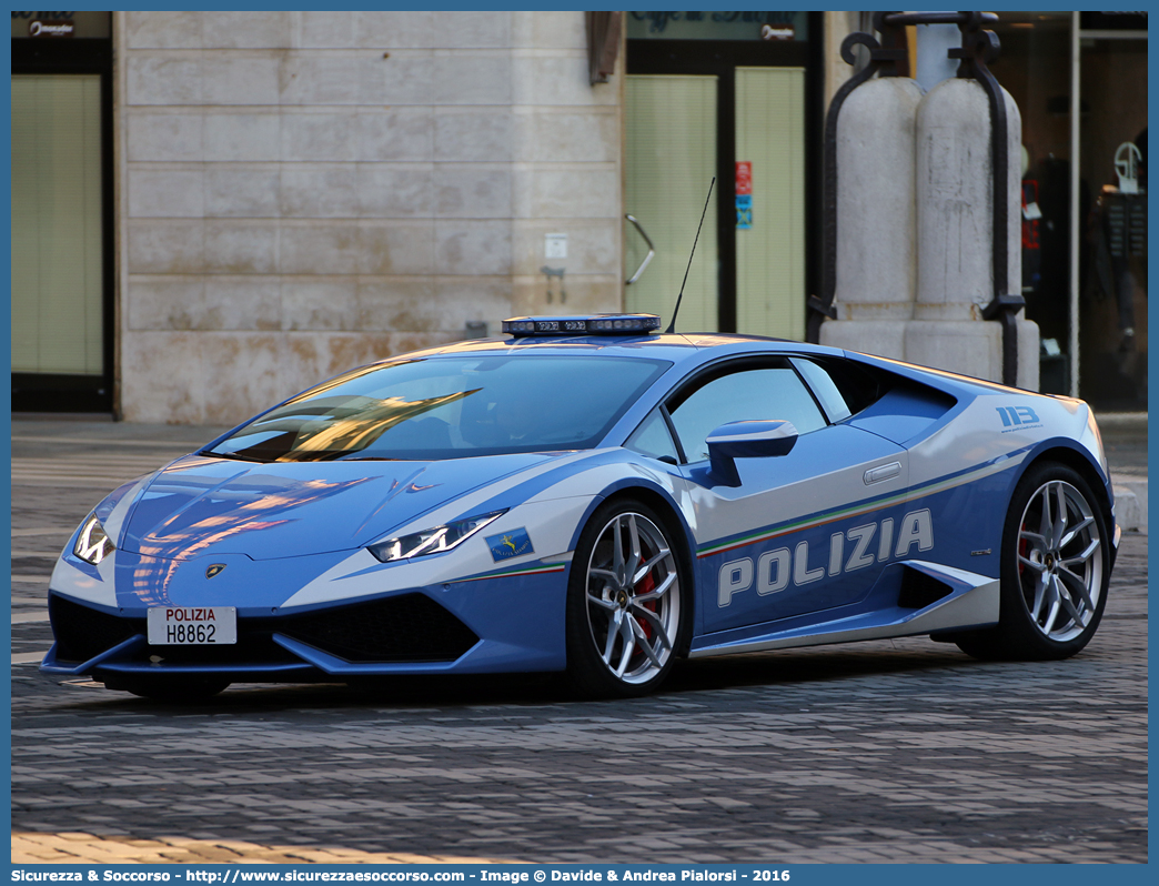 Polizia H8862
Polizia di Stato
Polizia Stradale
Lamborghini Huracán LP 610-4
Parole chiave: PS;P.S.;Polizia;di;Stato;Stradale;Lamborghini;Huracán;LP 610-4