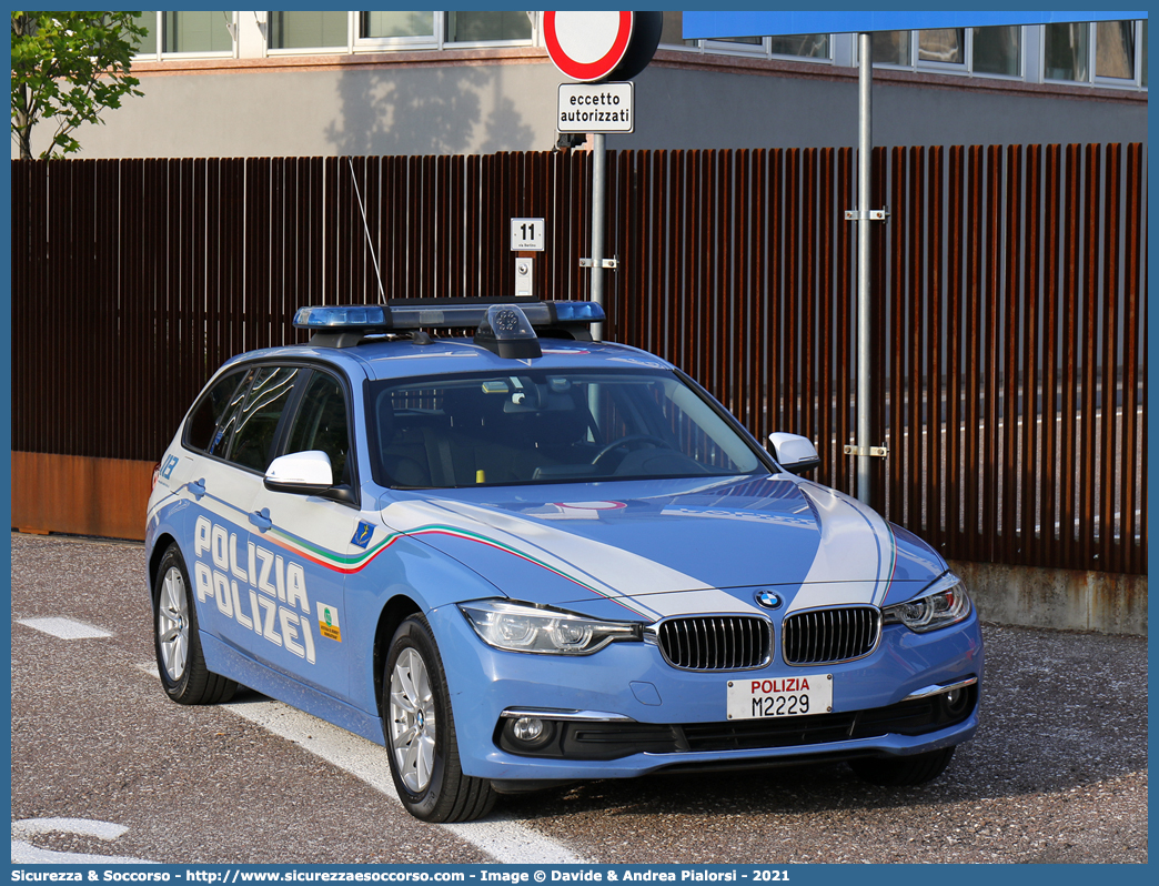 Polizia M2229
Polizia di Stato
Polizia Stradale
Autostrada del Brennero S.p.A.
Bmw Serie 3 F31 Touring
Allestitore Focaccia Group S.r.l.
Parole chiave: Polizia di Stato;Polizia Stradale;Autostrada del Brennero S.p.A.;Brenneroautobahn A.G.;Bmw;Serie 3;F31;F 31;Touring;Focaccia