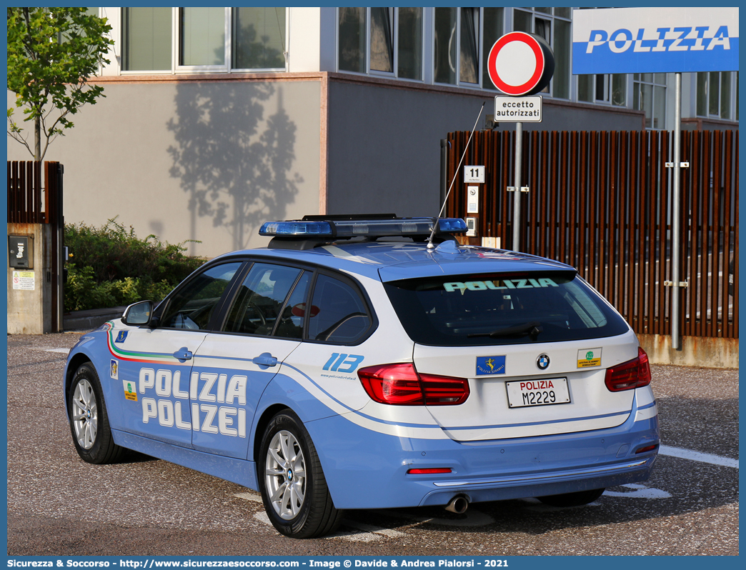 Polizia M2229
Polizia di Stato
Polizia Stradale
Autostrada del Brennero S.p.A.
Bmw Serie 3 F31 Touring
Allestitore Focaccia Group S.r.l.
Parole chiave: Polizia di Stato;Polizia Stradale;Autostrada del Brennero S.p.A.;Brenneroautobahn A.G.;Bmw;Serie 3;F31;F 31;Touring;Focaccia