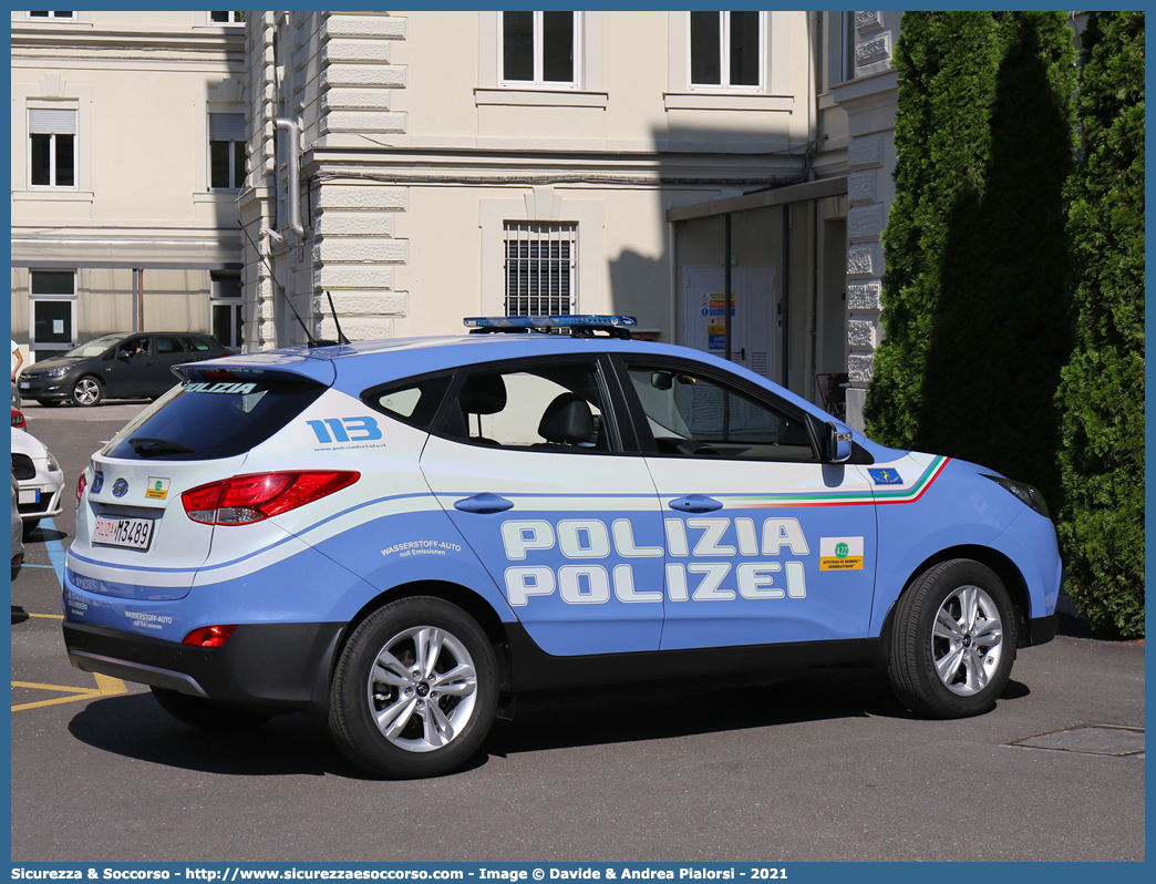 Polizia M3489
Polizia di Stato
Polizia Stradale
Autostrada del Brennero S.p.A.
Hyundai IX35 I serie restyling
Parole chiave: PS;P.S.;Polizia;di;Stato;Stradale;Autostradale;Autostrada;del;Brennero;Brennerautobahn;Hyundai;IX35;IX 35