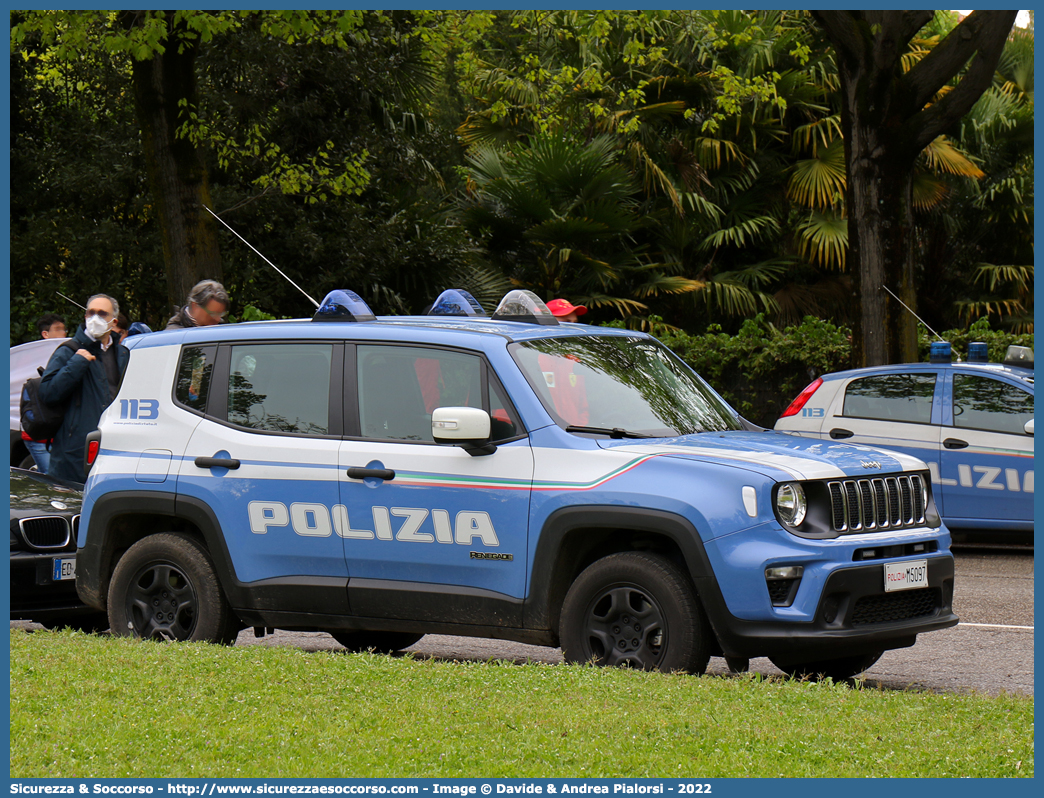 Polizia M5097
Polizia di Stato
Jeep Renegade I serie restyling
Parole chiave: PS;P.S.;Polizia;di;Stato;Pubblica;Sicurezza;Jeep;Renegade