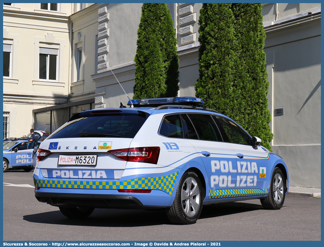 Polizia M6320
Polizia di Stato
Polizia Stradale
Autostrada del Brennero S.p.A.
Skoda Superb Wagon 4x4 III serie restyling
Allestitore Focaccia Group S.r.l.
Parole chiave: PS;P.S.;Polizia;di;Stato;Stradale;Autostrada del Brennero S.p.A.;Brenneroautobahn A.G.;Skoda;Superb;Wagon;Focaccia