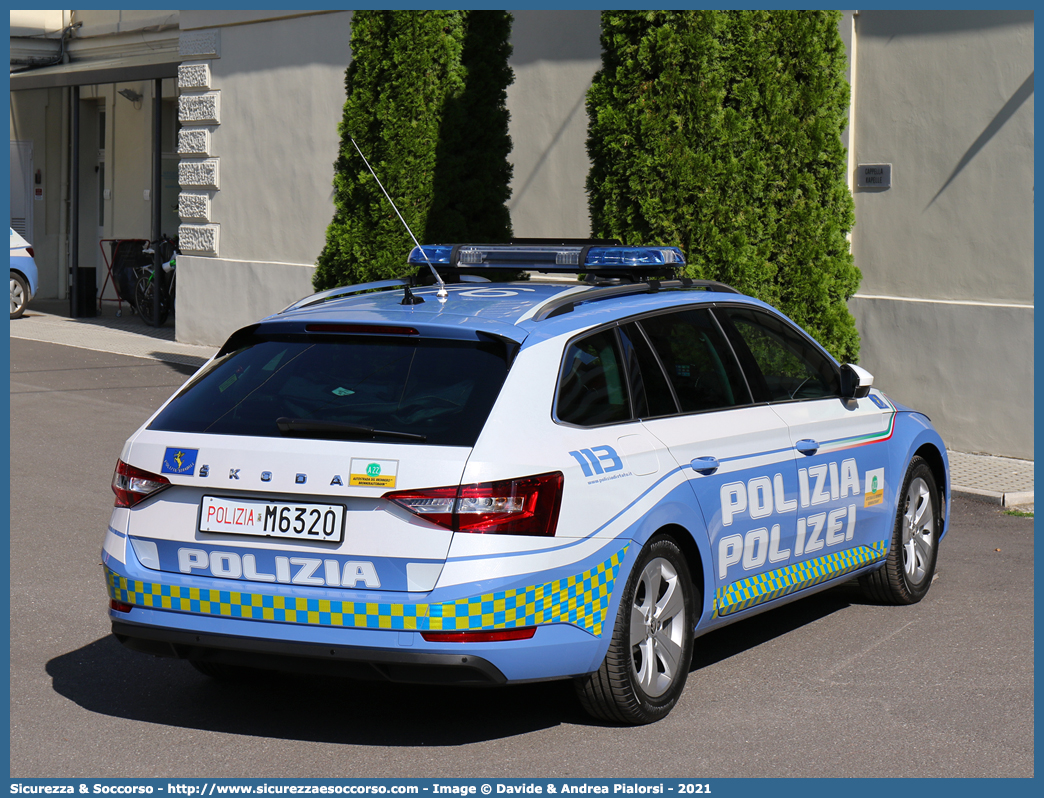 Polizia M6320
Polizia di Stato
Polizia Stradale
Autostrada del Brennero S.p.A.
Skoda Superb Wagon 4x4 III serie restyling
Allestitore Focaccia Group S.r.l.
Parole chiave: PS;P.S.;Polizia;di;Stato;Stradale;Autostrada del Brennero S.p.A.;Brenneroautobahn A.G.;Skoda;Superb;Wagon;Focaccia