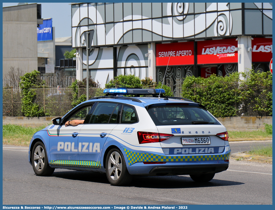 Polizia M6360
Polizia di Stato
Polizia Stradale
Skoda Superb Wagon III serie restyling
Allestitore Focaccia Group S.r.l.
Parole chiave: PS;P.S.;Polizia;di;Stato;Stradale;Skoda;Superb;Focaccia