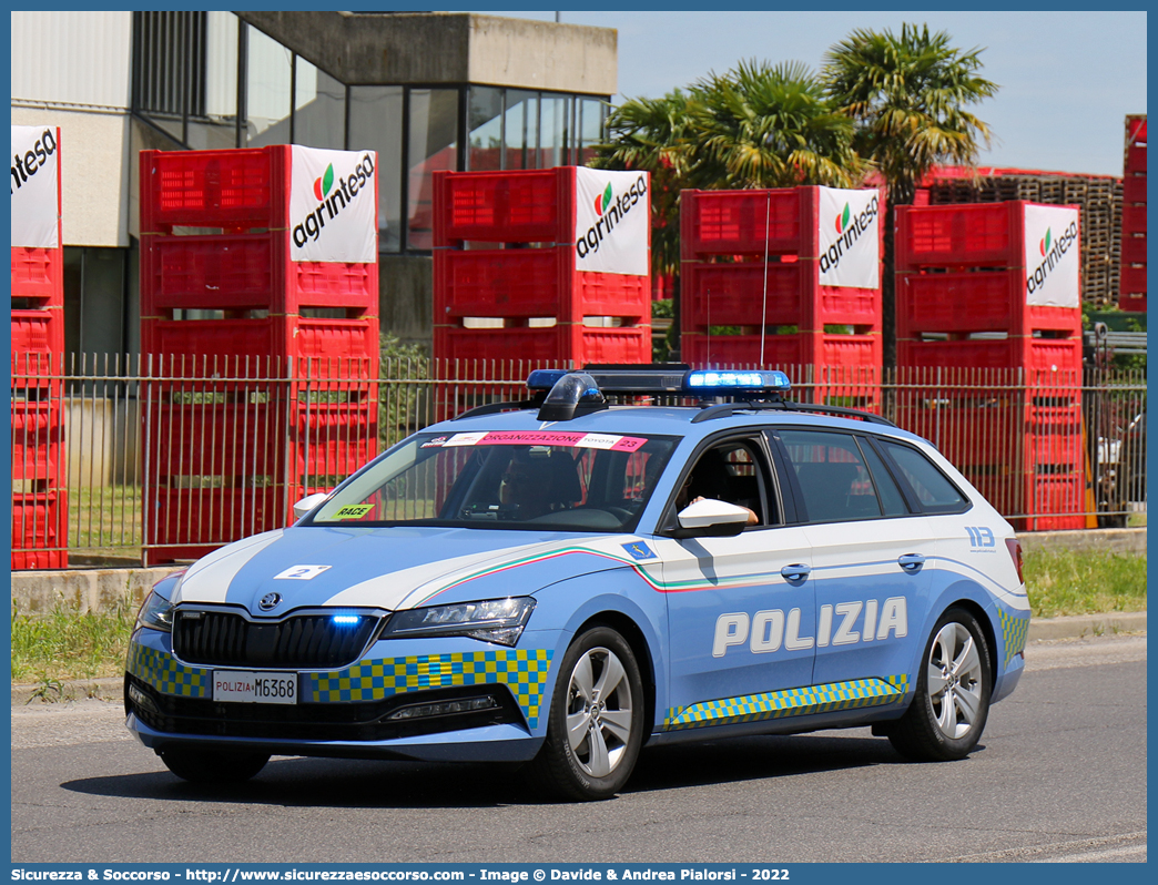 Polizia M6368
Polizia di Stato
Polizia Stradale
Skoda Superb Wagon III serie restyling
Allestitore Focaccia Group S.r.l.
Parole chiave: PS;P.S.;Polizia;di;Stato;Stradale;Skoda;Superb;Focaccia