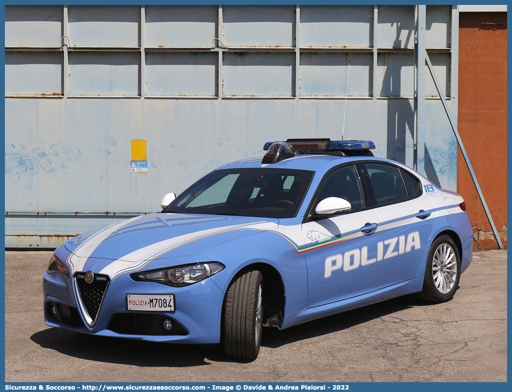 Polizia M7084
Polizia di Stato
Squadra Volante
Alfa Romeo Nuova Giulia
Parole chiave: PS;P.S.;Polizia;di;Stato;Pubblica;Sicurezza;Squadra;Volante;Alfa;Romeo;Nuova;Giulia