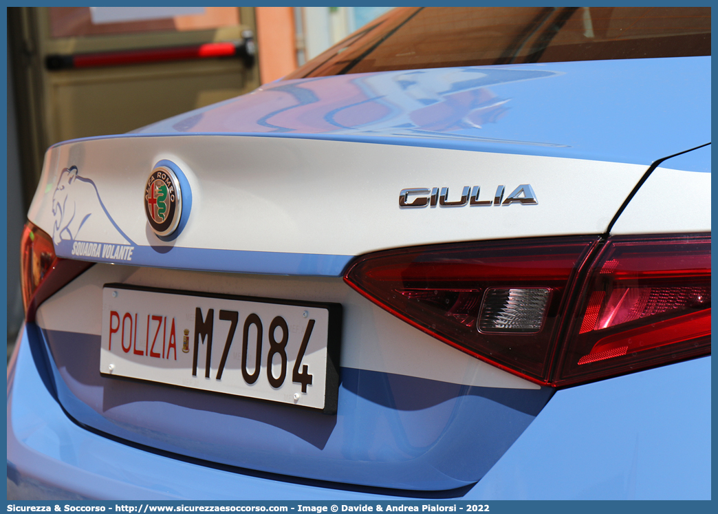 Polizia M7084
Polizia di Stato
Squadra Volante
Alfa Romeo Nuova Giulia
Parole chiave: PS;P.S.;Polizia;di;Stato;Pubblica;Sicurezza;Squadra;Volante;Alfa;Romeo;Nuova;Giulia