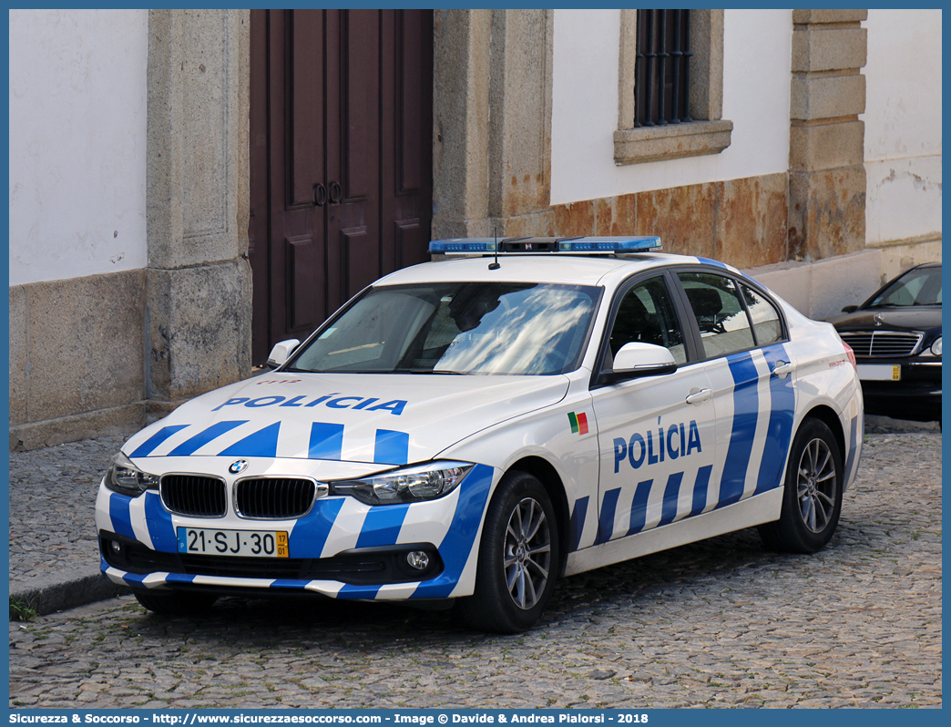 -
República Portuguesa
Polícia de Segurança Pública
BMW Serie 3 F30
Parole chiave: Repubblica;Portoghese;República;Portuguesa;Polícia;Segurança;Pública;Bmw;Serie 3;F30