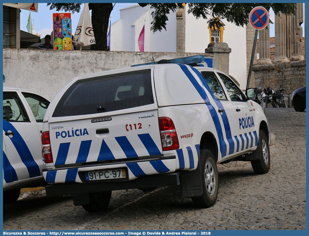 -
República Portuguesa
Polícia de Segurança Pública
Toyota Hilux VII generation restyling
Parole chiave: Repubblica;Portoghese;República;Portuguesa;Polícia;Segurança;Pública;Toyota;Hilux