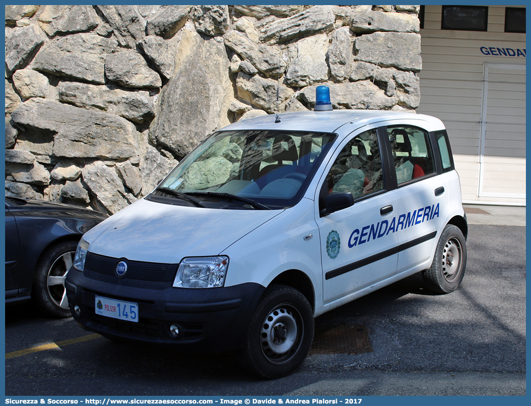 Polizia 145
Repubblica di San Marino
Gendarmeria
Fiat Nuova Panda 4x4 I serie
Parole chiave: Repubblica;San Marino;RSM;R.S.M.;Gendarmeria;Fiat;Nuova;Panda;4x4