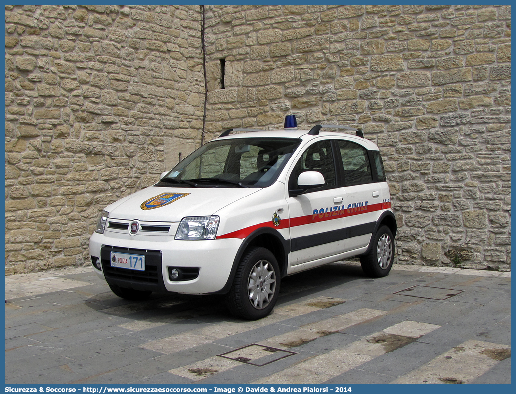 Polizia 171
Repubblica di San Marino
Polizia Civile
Fiat Nuova Panda 4x4 I serie
Parole chiave: Repubblica;San Marino;RSM;R.S.M.;Polizia Civile;Fiat;Nuova Panda;4x4;4 x 4