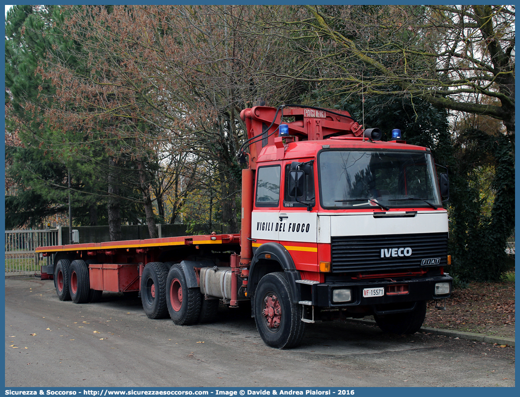 VF 15571
Corpo Nazionale Vigili del Fuoco
Iveco 330-35
Parole chiave: VF;V.F.;VVF;V.V.F.;Corpo;Nazionale;Vigili;del;Fuoco;Iveco;330-35;330;35