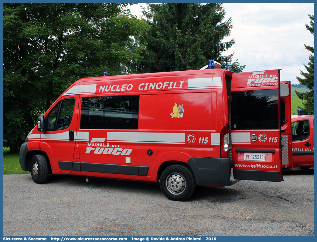 VF 25311
Corpo Nazionale Vigili del Fuoco
Nucleo Cinofili
Fiat Ducato III serie
Parole chiave: Corpo;Nazionale;Vigili del Fuoco;Vigili;Fuoco;Fiat;Ducato;X250;Cinofili