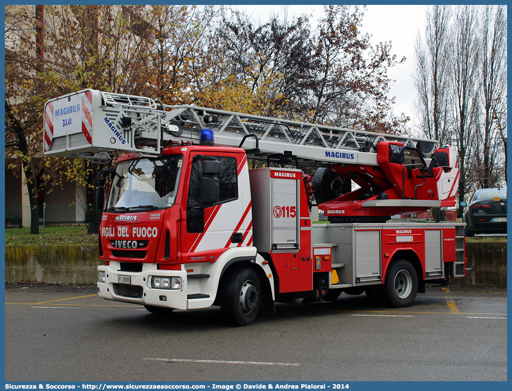 VF 28600
Corpo Nazionale Vigili del Fuoco
Iveco 160E30 EuroCargo III serie
Allestitore Magirus
Parole chiave: VVF;V.V.F.;Corpo;Nazionale;Vigili;del;Fuoco;AutoScala;AS;Iveco;160E30;EuroCargo;Magirus