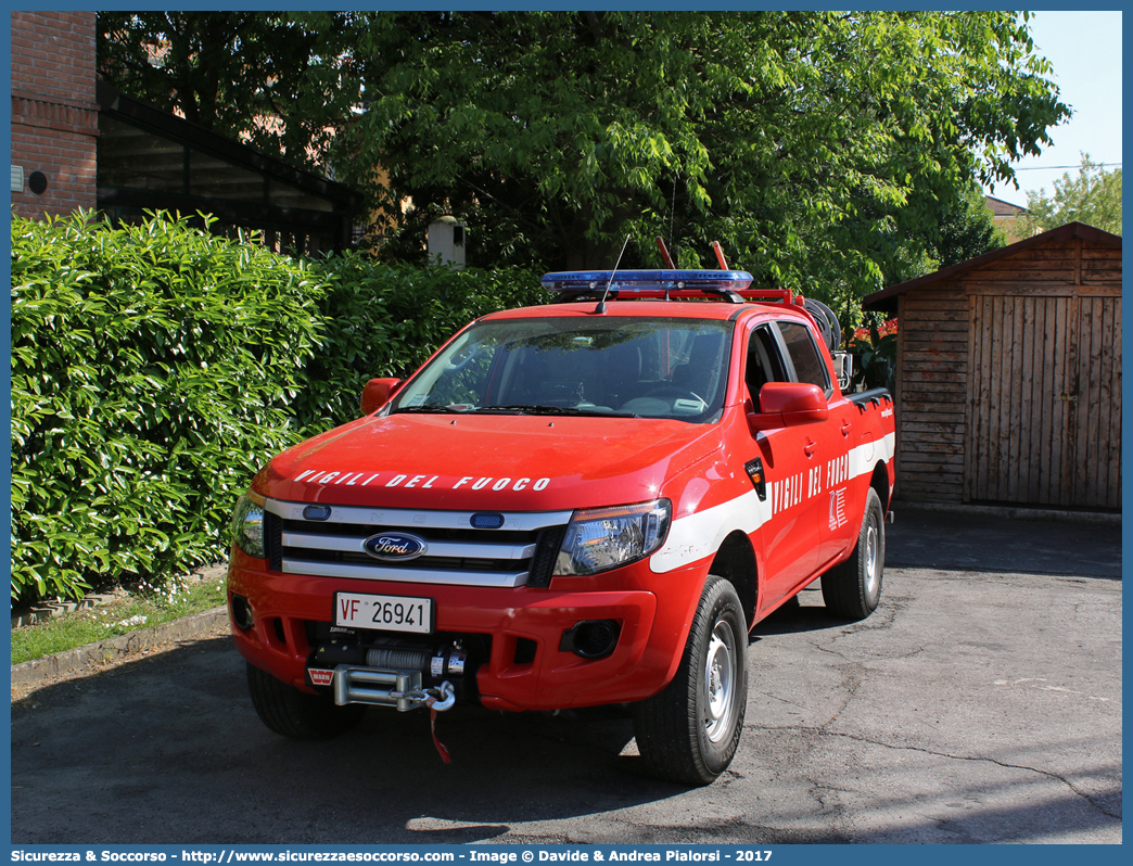 VF 26941
Corpo Nazionale Vigili del Fuoco
Ford Ranger III serie restyling
Allestitore Rosenfire S.r.l.
Parole chiave: VVF;V.V.F.;Corpo;Nazionale;Vigili;del;Fuoco;Ford;Ranger;Rosenfire