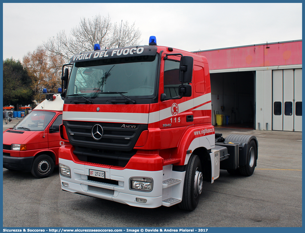 VF 27413
Corpo Nazionale Vigili del Fuoco
Mercedes Benz Axor 1840
Parole chiave: VF;V.F.;VVF;V.V.F.;Corpo;Nazionale;Vigili del Fuoco;Mercedes;Benz;Axor;1840