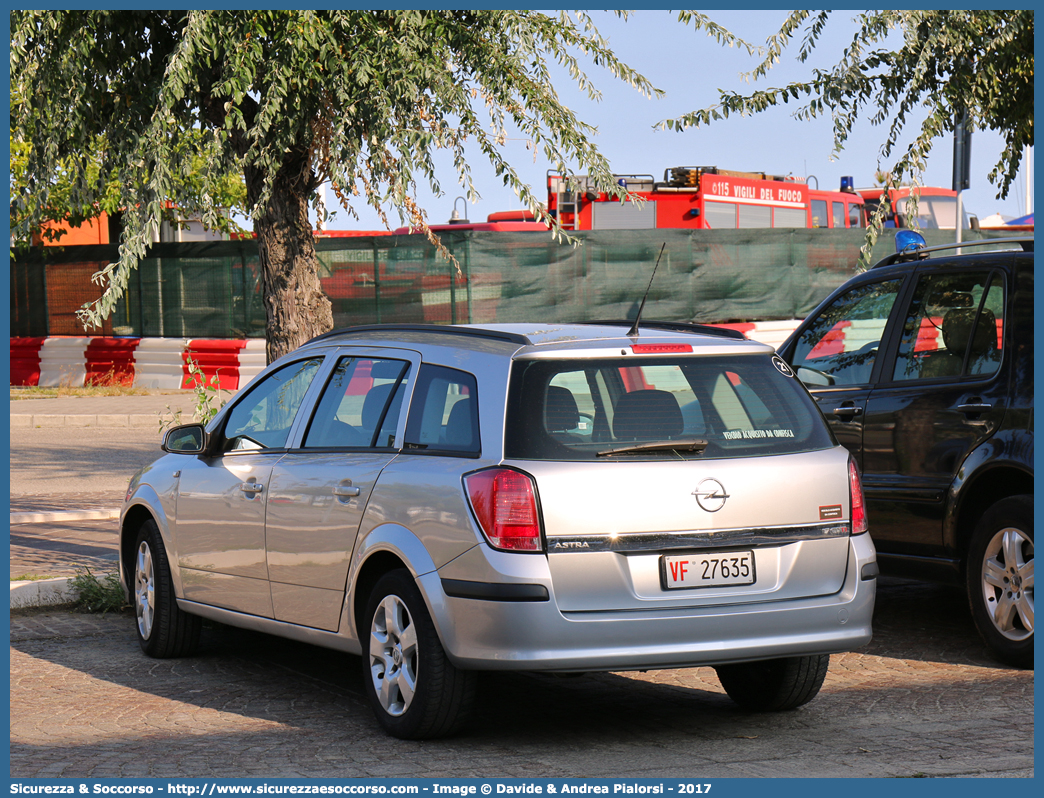 VF 27635
Corpo Nazionale Vigili del Fuoco
Opel Astra Station Wagon III serie
Parole chiave: Corpo;Nazionale;Vigili del Fuoco;Vigili;Fuoco;Opel;Astra;Station;Wagon