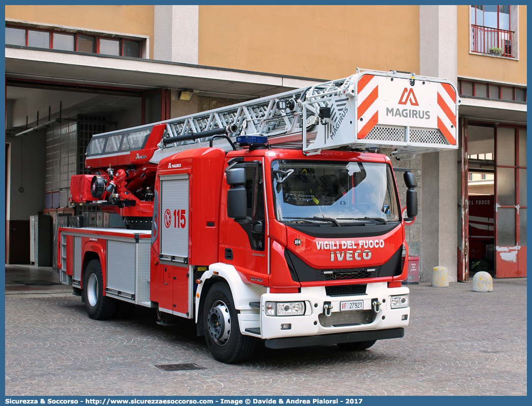 VF 27921
Corpo Nazionale Vigili del Fuoco
Iveco 180-320 EuroCargo IV serie
Allestitore Magirus
Parole chiave: VVF;V.V.F.;Corpo;Nazionale;Vigili;del;Fuoco;AutoScala;AS;Iveco;180-320;EuroCargo;Magirus