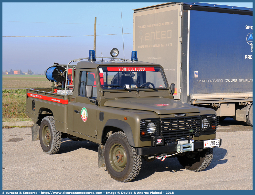 VF 28152
Corpo Nazione Vigili del Fuoco
Land Rover Defender 110
Parole chiave: VF;VVF;V.F.;V.V.F.;Corpo;Nazionale;Vigili del Fuoco;Vigili;Fuoco;Land Rover;Defender;110